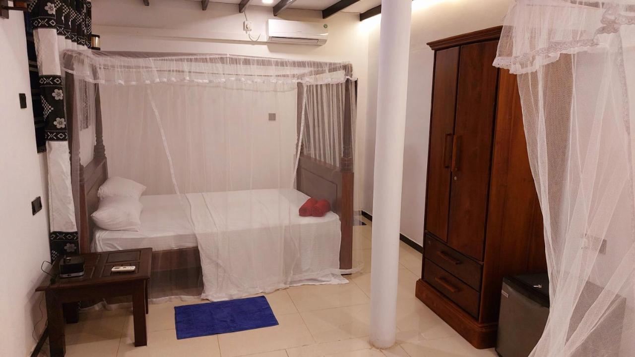 Bandulas Beach House ヒッカドゥワ エクステリア 写真
