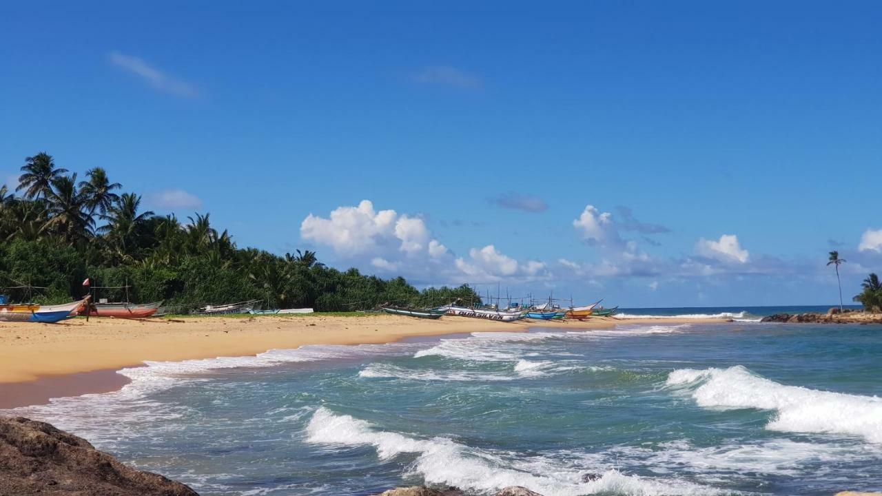 Bandulas Beach House ヒッカドゥワ エクステリア 写真