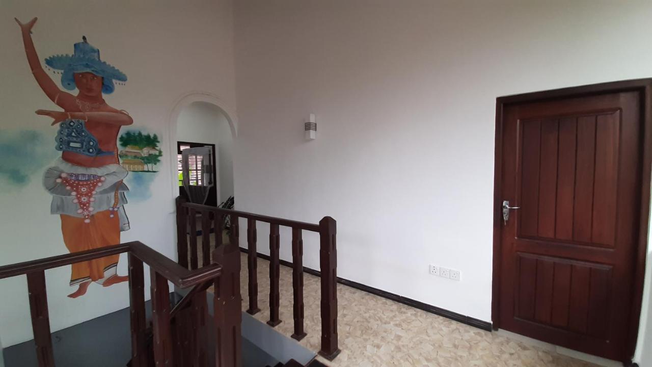 Bandulas Beach House ヒッカドゥワ エクステリア 写真