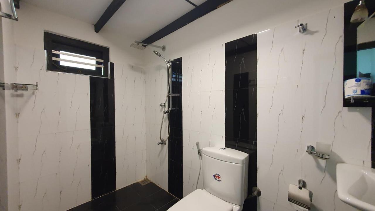Bandulas Beach House ヒッカドゥワ エクステリア 写真